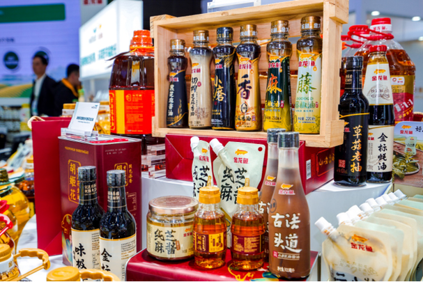 品質(zhì)承諾16年，開放透明工廠與體驗(yàn)館共筑網(wǎng)絡(luò)文化新篇章